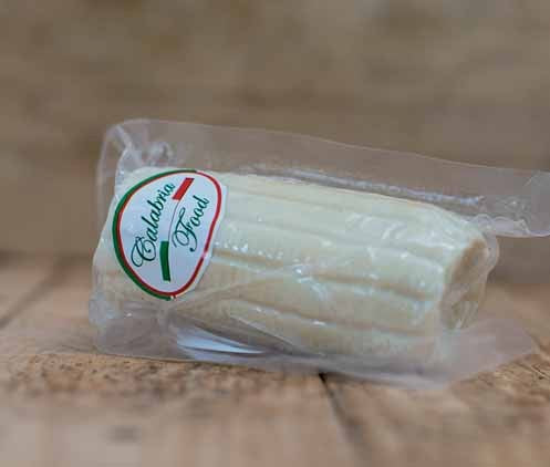 Ricotta secca salata 3,5 € al pezzo